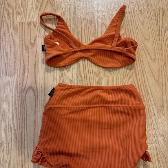 Orange Ribbed Girl’s Dance Set - Picture 2 of 4